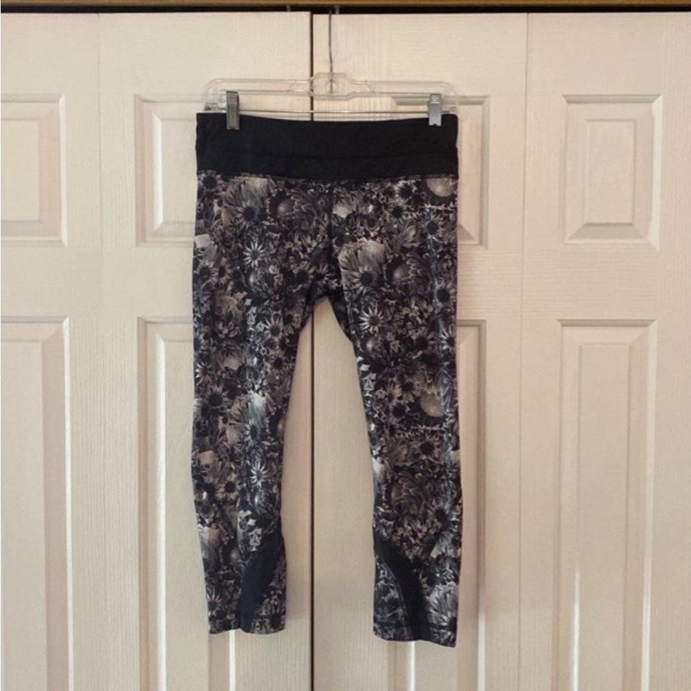 Lululemon Run: Inspire Crop II - Sz 6